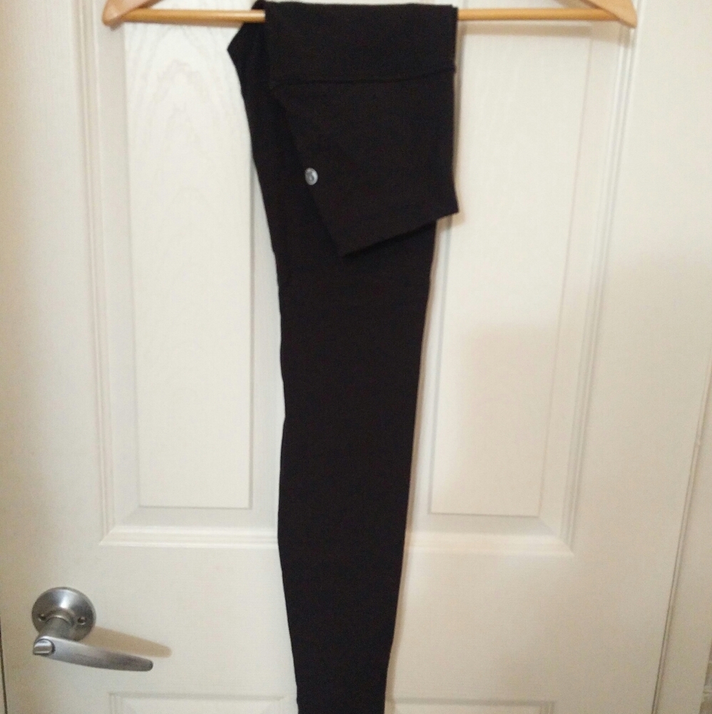 Black Lululemon Align Leggings size 2